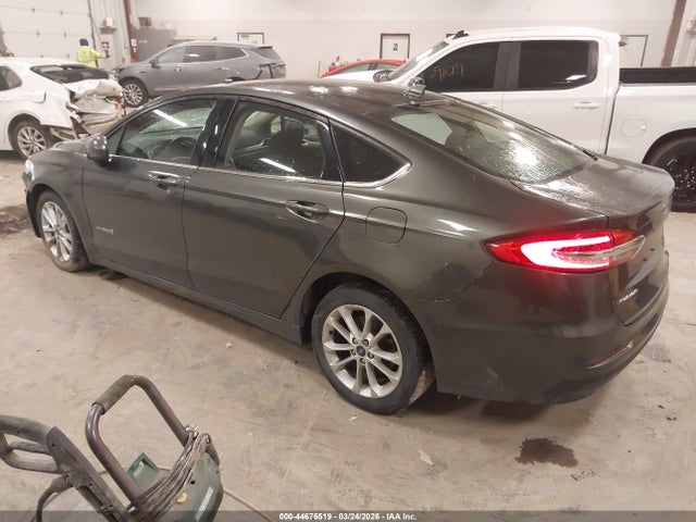 2019 Ford Fusion Hybrid Se მანქანა იყიდება აუქციონზე, vin: 3FA6P0LU4KR243016, აუქციონის ნომერი: 44676519