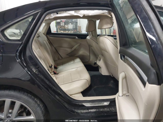 2018 VOLKSWAGEN PASSAT 1VWAA7A33JC008058 Photo 7