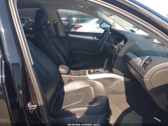 Продаж на аукціоні авто 2010 Audi A4 2.0t Premium, vin: WAUFFAFLXAN056805, номер лоту: 44676556