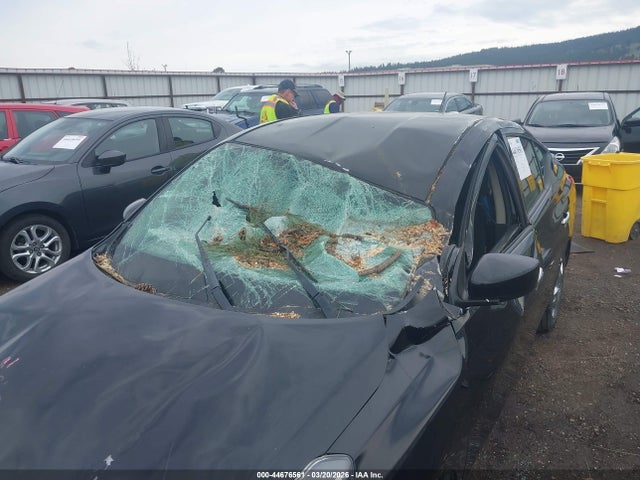 3N1CN7AP5HL848637 Nissan Versa 1.6 Sv