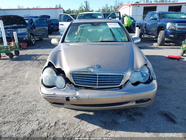 Продаж на аукціоні авто 2004 Mercedes-benz C 240, vin: WDBRF61J34A557919, номер лоту: 44676569
