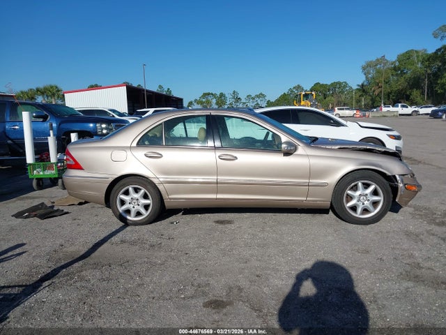 Продаж на аукціоні авто 2004 Mercedes-benz C 240, vin: WDBRF61J34A557919, номер лоту: 44676569