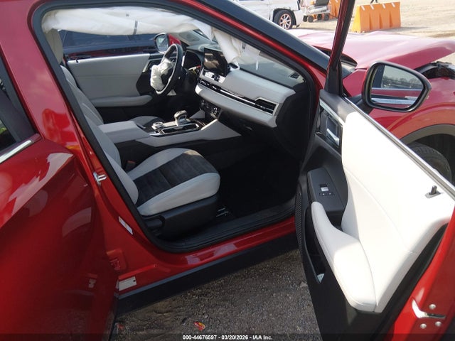 2025 MITSUBISHI OUTLANDER JA4J4VA81SZ051963 Photo 4