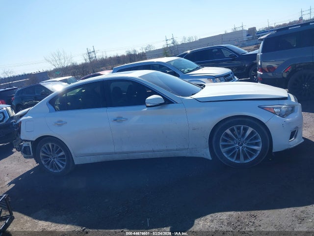Auction sale of the 2019 Infiniti Q50 3.0t Luxe, vin: JN1EV7AR4KM591235, lot number: 44676601