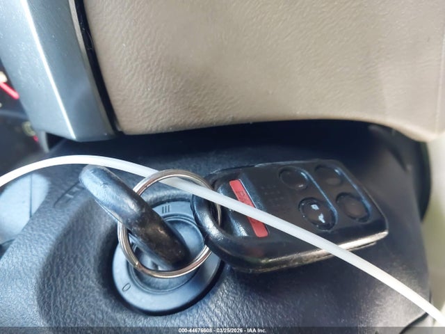 44676608 :رقم المزاد ، 5FNRL38615B052268 vin ، 2005 Honda Odyssey Ex-l مزاد بيع