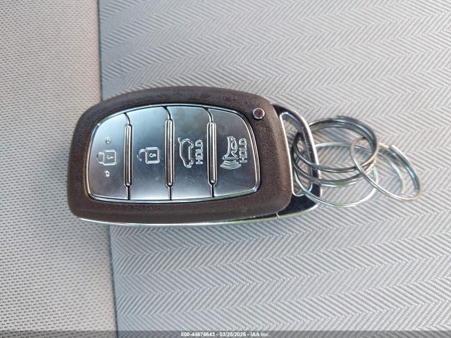 44676643 :رقم المزاد ، KMHC85LC0NU277882 vin ، 2022 Hyundai Ioniq Hybrid Sel مزاد بيع