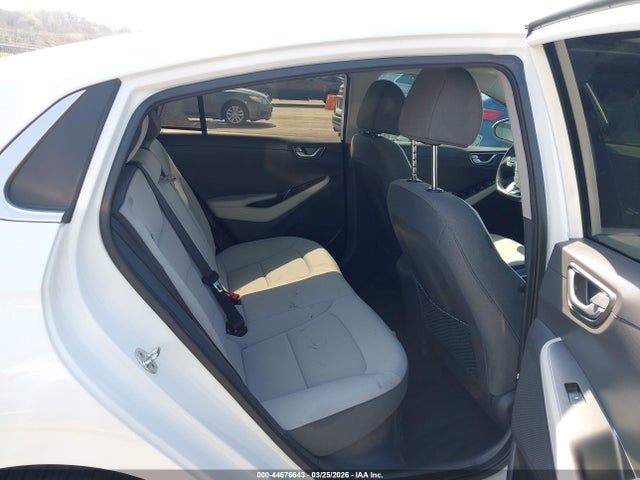 44676643 :رقم المزاد ، KMHC85LC0NU277882 vin ، 2022 Hyundai Ioniq Hybrid Sel مزاد بيع