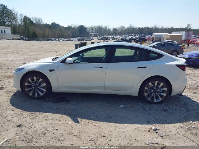 2025 Tesla Model 3 მანქანა იყიდება აუქციონზე, vin: 5YJ3E1EA8SF021270, აუქციონის ნომერი: 44676658
