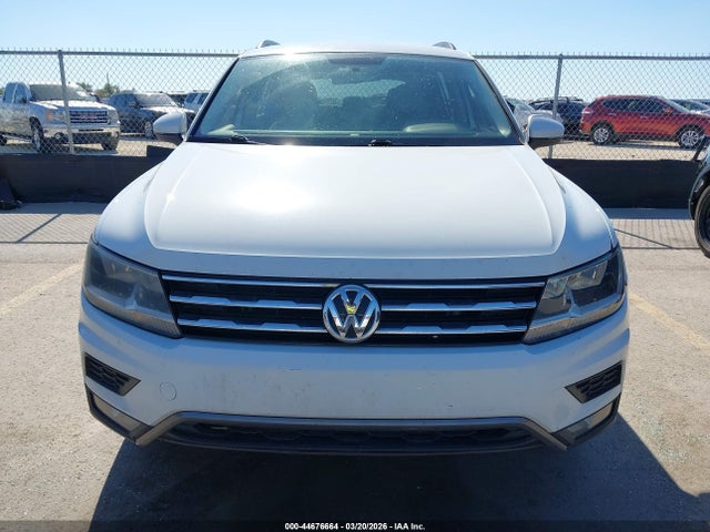 3VV1B7AX9JM025806 Volkswagen Tiguan 2.0t S
