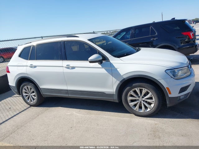 3VV1B7AX9JM025806 Volkswagen Tiguan 2.0t S
