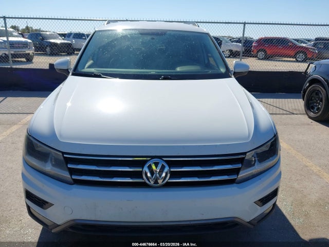 3VV1B7AX9JM025806 Volkswagen Tiguan 2.0t S