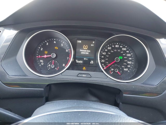 3VV1B7AX9JM025806 Volkswagen Tiguan 2.0t S