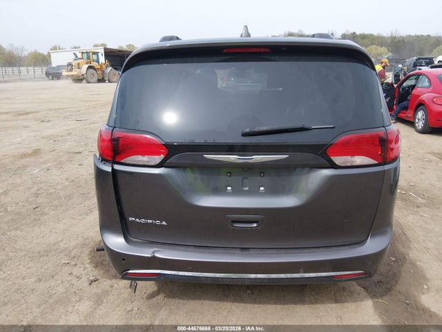 Продаж на аукціоні авто 2017 Chrysler Pacifica Touring-l, vin: 2C4RC1BG9HR757107, номер лоту: 44676668
