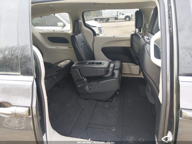 Продаж на аукціоні авто 2017 Chrysler Pacifica Touring-l, vin: 2C4RC1BG9HR757107, номер лоту: 44676668