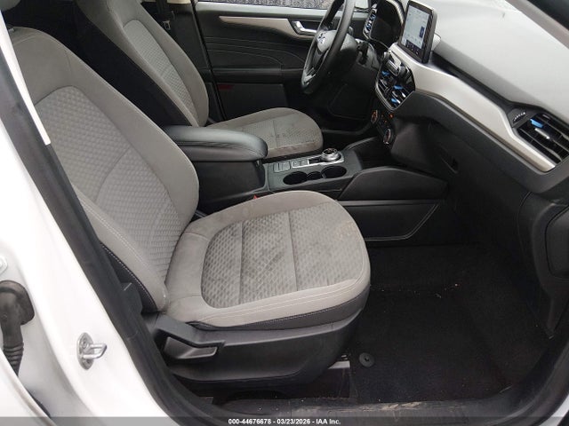 1FMCU9G61MUA73680 Ford ESCAPE SE