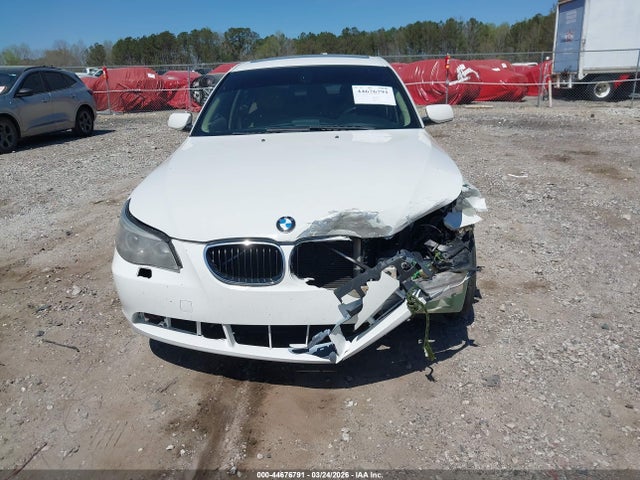 2006 Bmw 525i მანქანა იყიდება აუქციონზე, vin: WBANE53556CK79493, აუქციონის ნომერი: 44676791