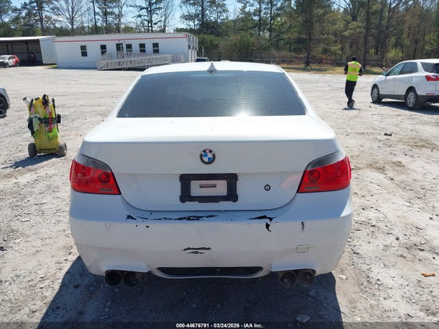 2006 Bmw 525i მანქანა იყიდება აუქციონზე, vin: WBANE53556CK79493, აუქციონის ნომერი: 44676791