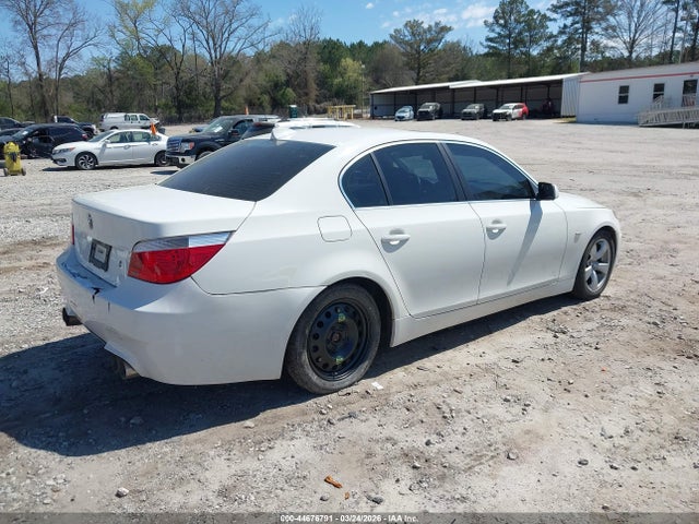 2006 Bmw 525i მანქანა იყიდება აუქციონზე, vin: WBANE53556CK79493, აუქციონის ნომერი: 44676791