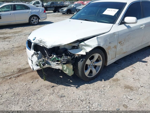 2006 Bmw 525i მანქანა იყიდება აუქციონზე, vin: WBANE53556CK79493, აუქციონის ნომერი: 44676791
