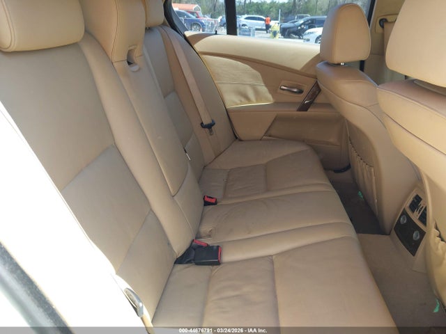 2006 Bmw 525i მანქანა იყიდება აუქციონზე, vin: WBANE53556CK79493, აუქციონის ნომერი: 44676791