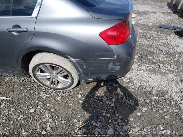 44676839 :رقم المزاد ، JN1CV6AR5FM524506 vin ، 2015 Infiniti Q40 مزاد بيع
