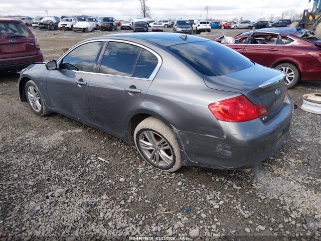 44676839 :رقم المزاد ، JN1CV6AR5FM524506 vin ، 2015 Infiniti Q40 مزاد بيع