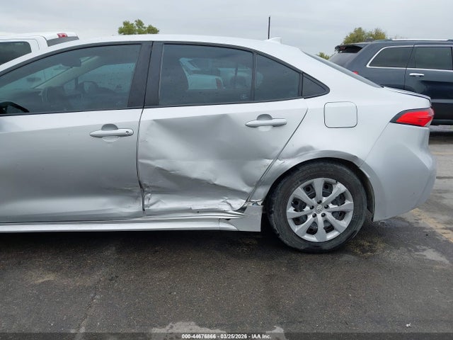 Продаж на аукціоні авто 2022 Toyota Corolla Le, vin: 5YFEPMAE6NP291121, номер лоту: 44676866