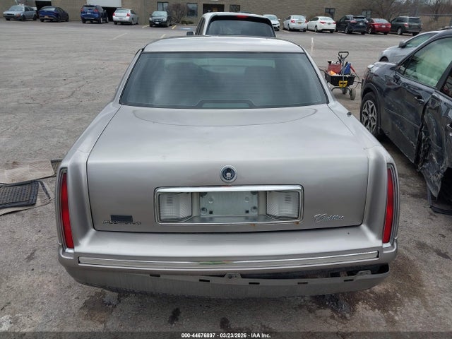 44676897 :رقم المزاد ، 1G6KD54Y8XU709324 vin ، 1999 Cadillac Deville Standard مزاد بيع