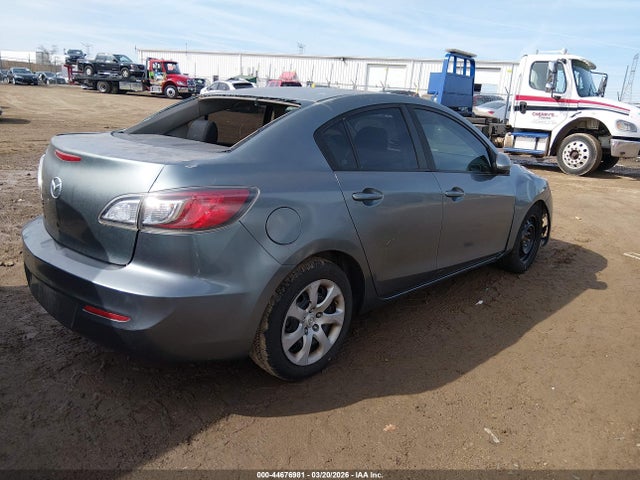 44676981 :رقم المزاد ، JM1BL1UG1C1590558 vin ، 2012 Mazda Mazda3 I Sport مزاد بيع