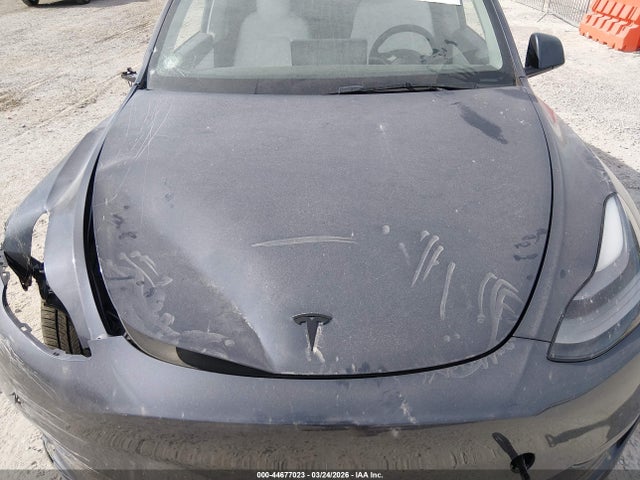 2021 Tesla Model Y Performance Dual Motor All-wheel Drive მანქანა იყიდება აუქციონზე, vin: 5YJYGDEF5MF230420, აუქციონის ნომერი: 44677023