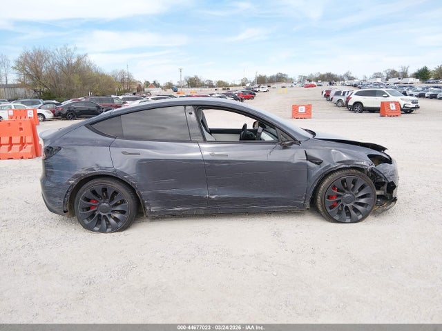 2021 Tesla Model Y Performance Dual Motor All-wheel Drive მანქანა იყიდება აუქციონზე, vin: 5YJYGDEF5MF230420, აუქციონის ნომერი: 44677023
