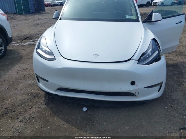 Aukcja sprzedaży 2022 Tesla Model Y Long Range Dual Motor All-wheel Drive, vin: 7SAYGDEE3NA012811, numer aukcji: 44677120