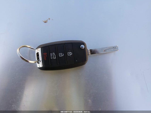 5XXGT4L39HG136625 KIA Optima Lx