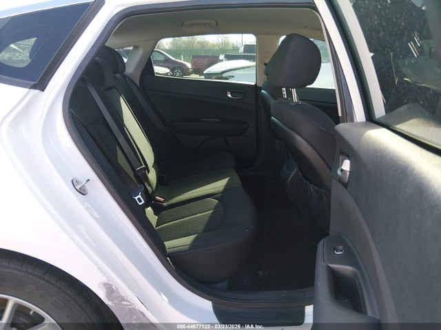 5XXGT4L39HG136625 KIA Optima Lx
