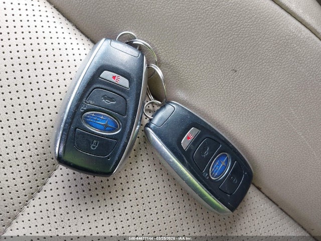 Продаж на аукціоні авто 2016 Subaru Outback 2.5i Limited, vin: 4S4BSALC6G3223775, номер лоту: 44677144