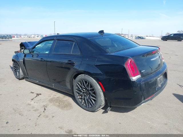 44677152 :رقم المزاد ، 2C3CCAGGXJH241059 vin ، 2018 Chrysler 300 300s Awd مزاد بيع