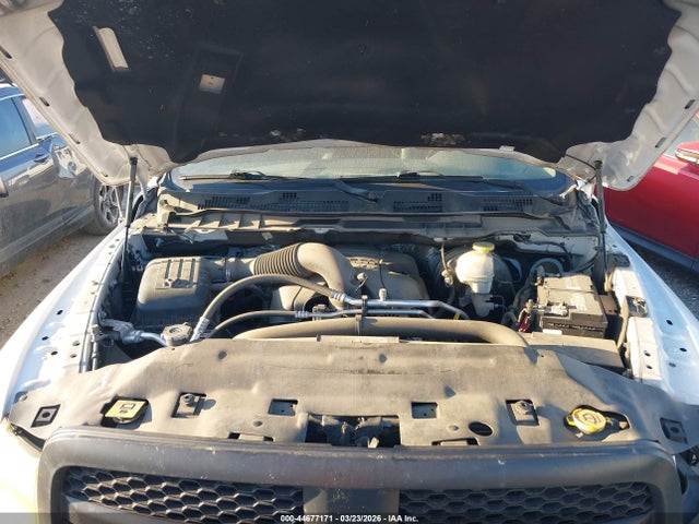 44677171 :رقم المزاد ، 3C6JR6DT4JG171419 vin ، 2018 Ram 1500 Tradesman  4x2 8' Box مزاد بيع