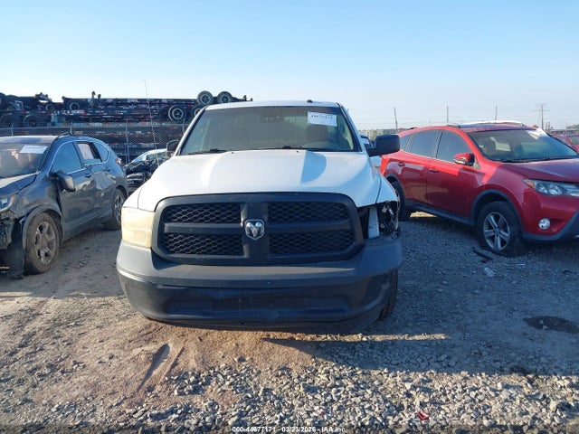 44677171 :رقم المزاد ، 3C6JR6DT4JG171419 vin ، 2018 Ram 1500 Tradesman  4x2 8' Box مزاد بيع