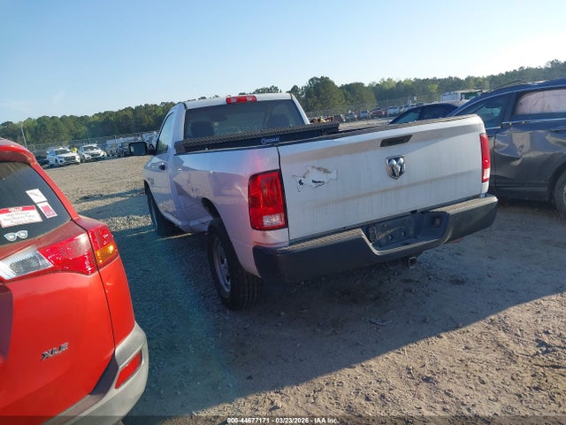 44677171 :رقم المزاد ، 3C6JR6DT4JG171419 vin ، 2018 Ram 1500 Tradesman  4x2 8' Box مزاد بيع