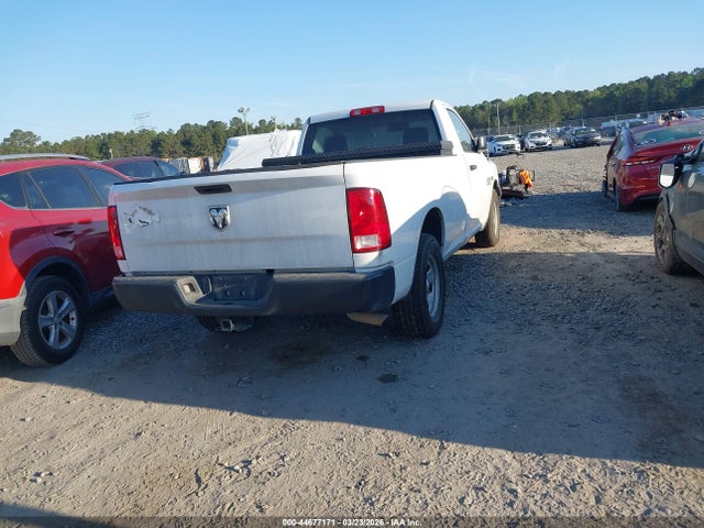 44677171 :رقم المزاد ، 3C6JR6DT4JG171419 vin ، 2018 Ram 1500 Tradesman  4x2 8' Box مزاد بيع