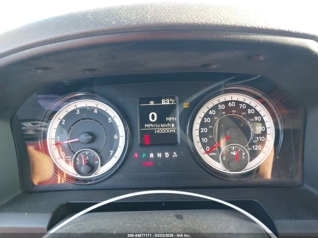 44677171 :رقم المزاد ، 3C6JR6DT4JG171419 vin ، 2018 Ram 1500 Tradesman  4x2 8' Box مزاد بيع