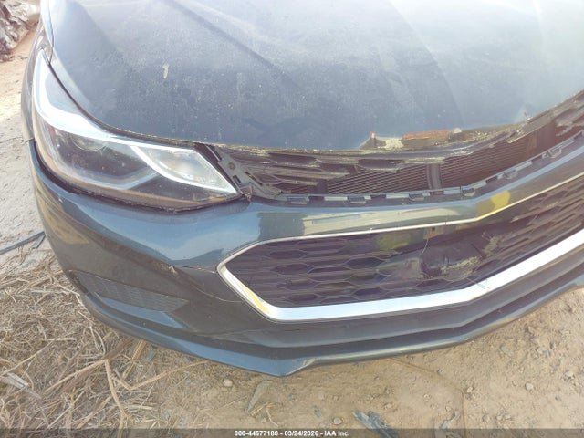 2017 Chevrolet Cruze Lt Auto მანქანა იყიდება აუქციონზე, vin: 3G1BE6SM1HS573905, აუქციონის ნომერი: 44677188