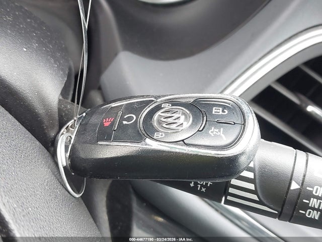 44677190 :رقم المزاد ، 5GAEVAKW3JJ277978 vin ، 2018 Buick Enclave Essence مزاد بيع