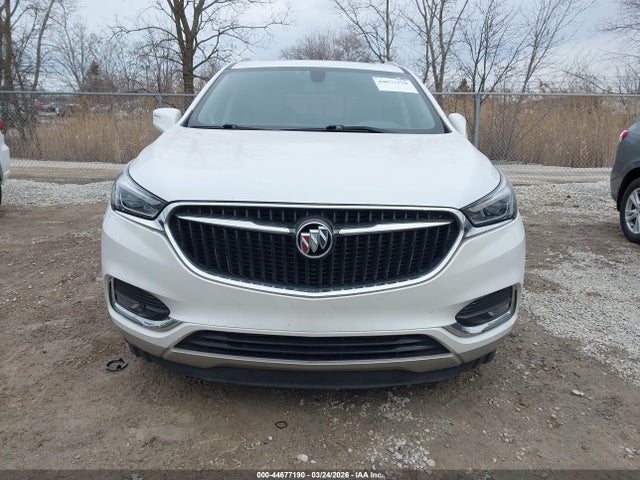 44677190 :رقم المزاد ، 5GAEVAKW3JJ277978 vin ، 2018 Buick Enclave Essence مزاد بيع
