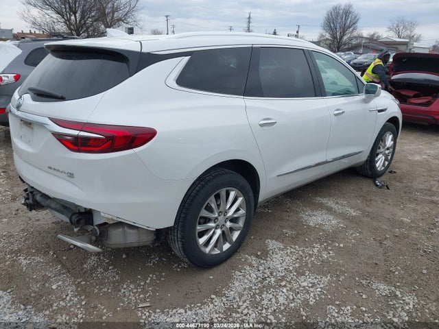 44677190 :رقم المزاد ، 5GAEVAKW3JJ277978 vin ، 2018 Buick Enclave Essence مزاد بيع
