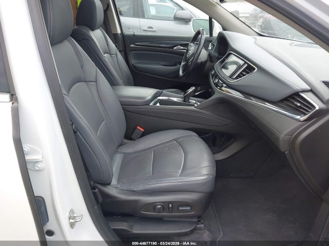 44677190 :رقم المزاد ، 5GAEVAKW3JJ277978 vin ، 2018 Buick Enclave Essence مزاد بيع