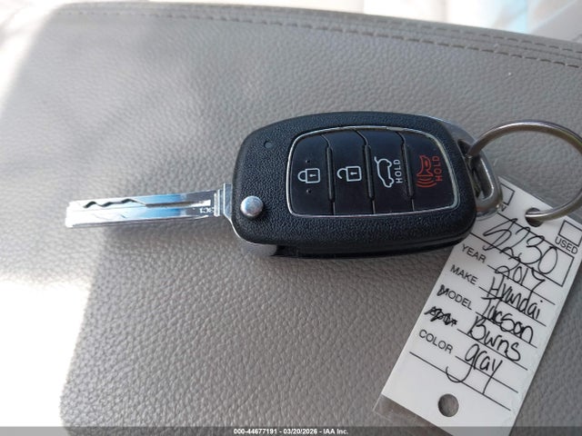 Продаж на аукціоні авто 2017 Hyundai Tucson Se, vin: KM8J33A48HU253954, номер лоту: 44677191