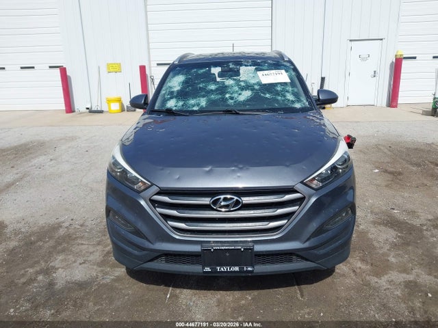 Продаж на аукціоні авто 2017 Hyundai Tucson Se, vin: KM8J33A48HU253954, номер лоту: 44677191