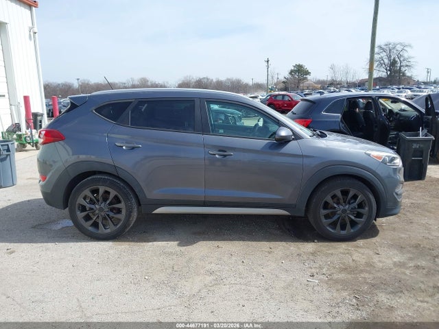 Продаж на аукціоні авто 2017 Hyundai Tucson Se, vin: KM8J33A48HU253954, номер лоту: 44677191