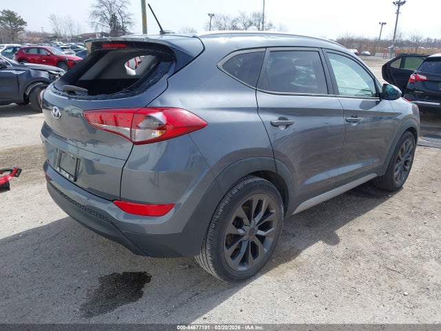 Продаж на аукціоні авто 2017 Hyundai Tucson Se, vin: KM8J33A48HU253954, номер лоту: 44677191